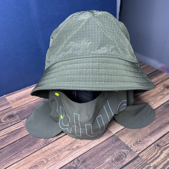 lululemon athletica Other - Lululemon Convertible Hike Bucket Hat NWT Size S/M (Medium Olive)